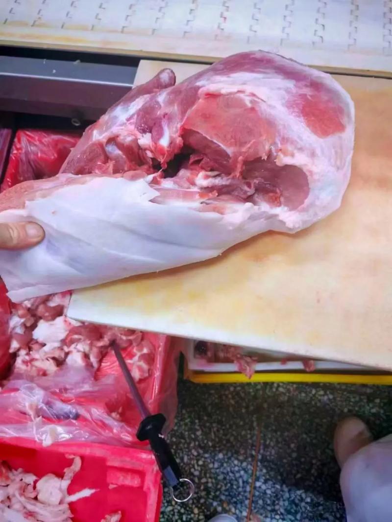 宇東工廠大豬分割鮮品詳解 去皮前尖、帶皮前尖與去肘黃牛